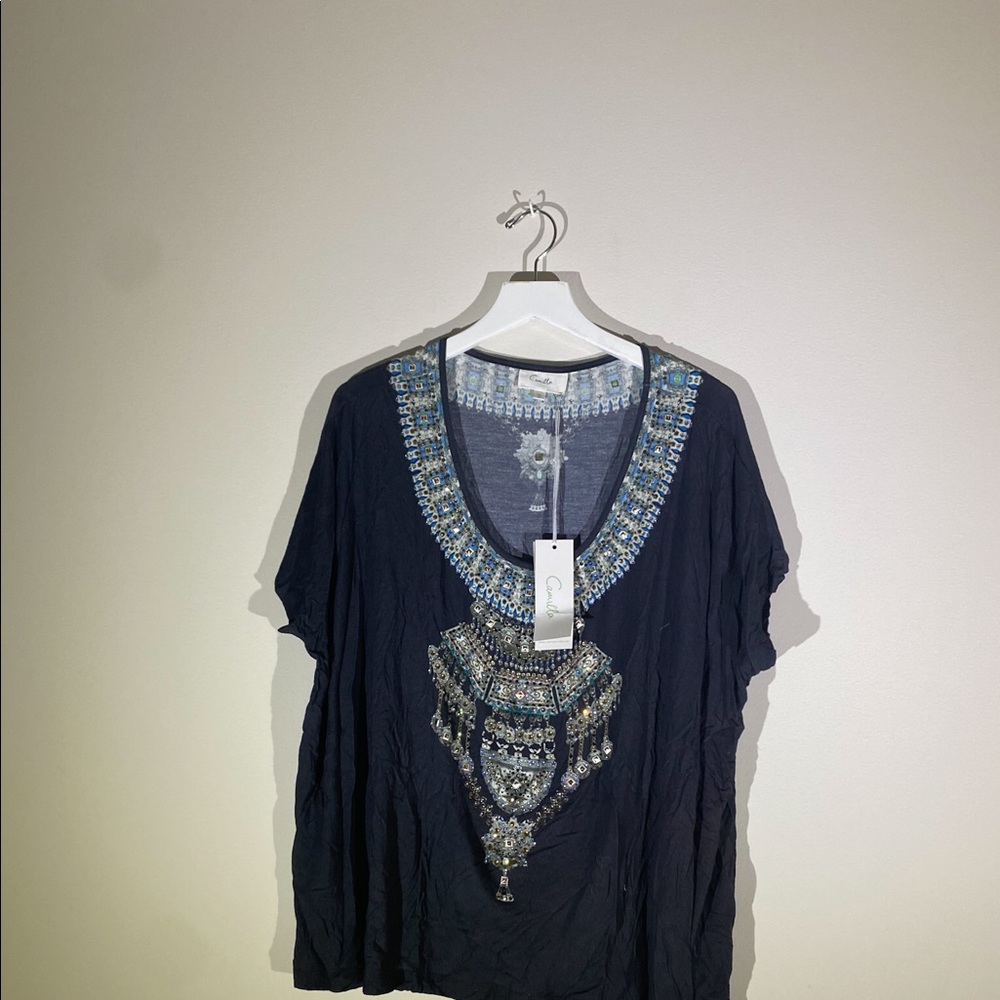 NWT CAMILLA T SHIRT
